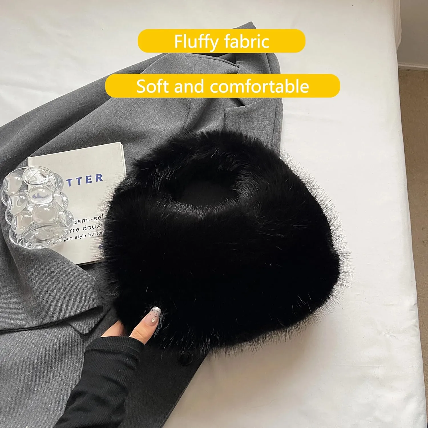 Faux Fur Fluffy Bag Furry Handbag Purse Fuzzy Tote Bag,Trendy Cute Plush Purse for Autumn and Winter