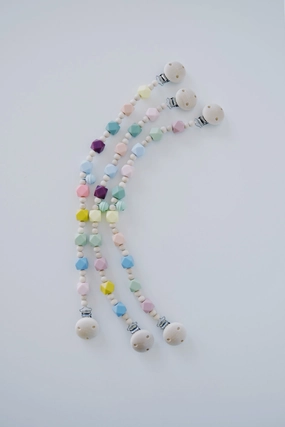 kinderwagenkette / stroller chain - happy beads - mixed
